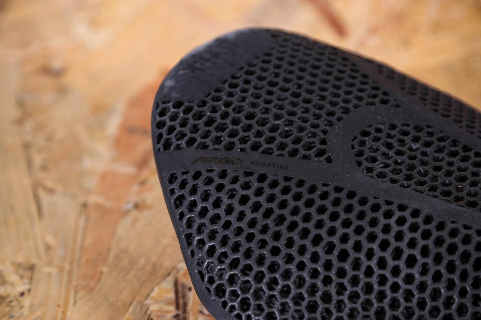 2023 Fizik Vento Argo 00 Adaptive - back.jpg