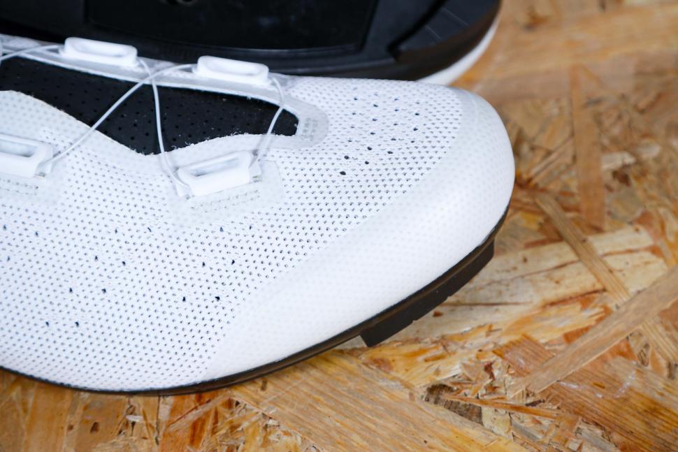 2023 FLR F-11 Knit shoes - toe.jpg