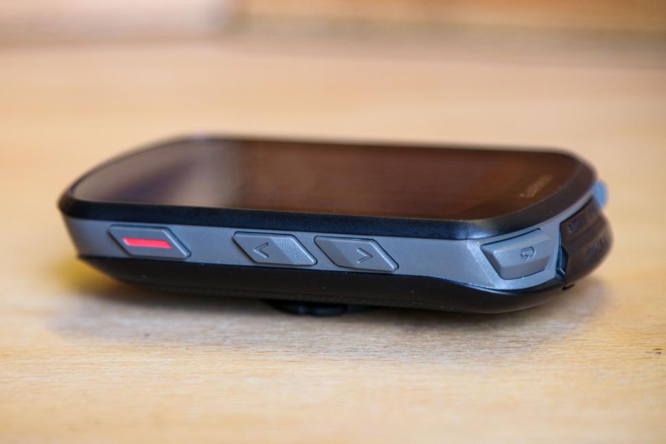 2023 Garmin Edge 540 Solar - unit side 1.jpg