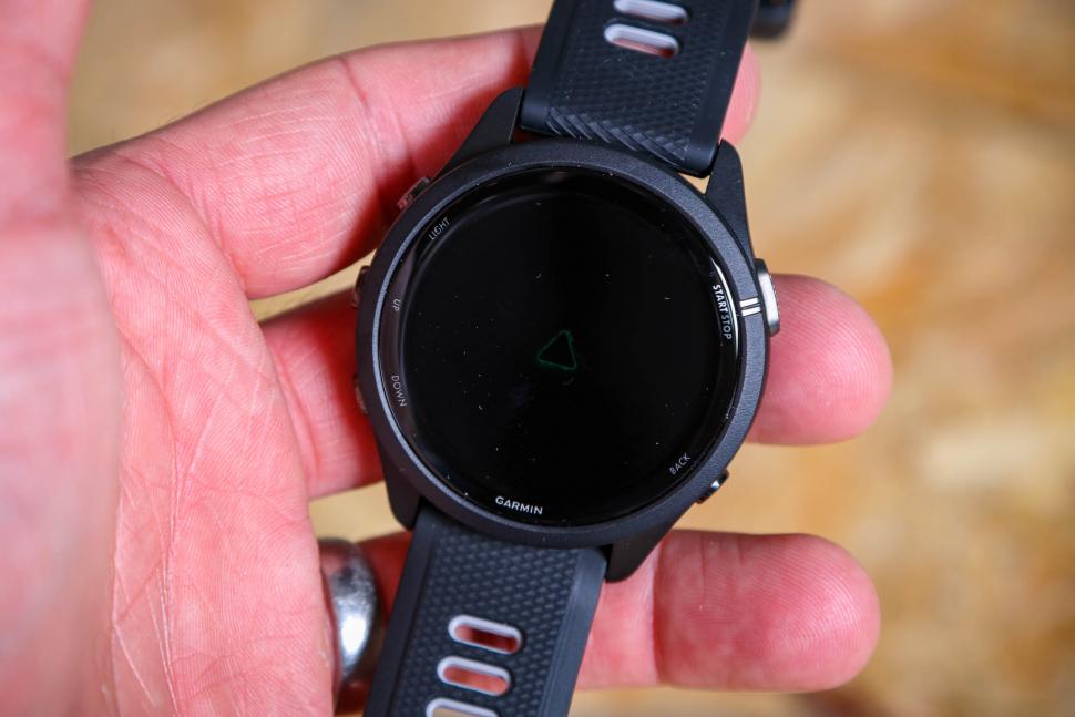 2023 Garmin Forerunner 265 - face.jpg