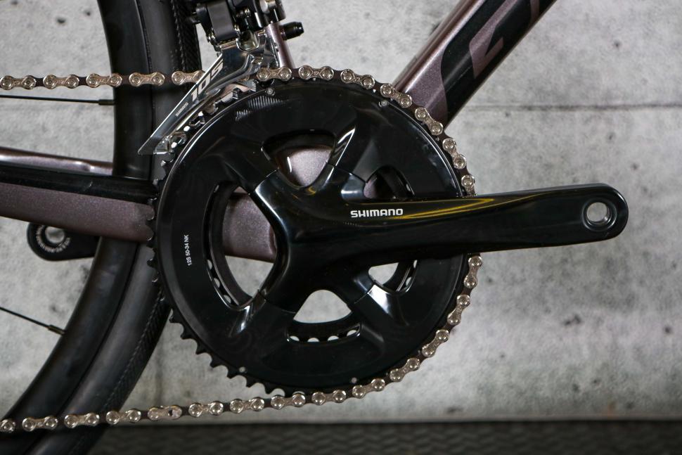 2023 Giant Defy Advanced 1 - crank.jpg