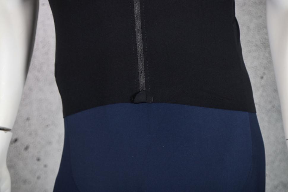 2023 Gore Distance Jersey Mens - hem.jpg