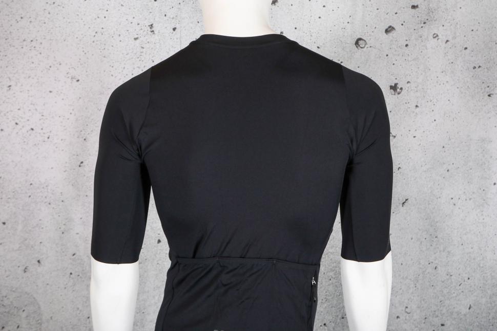 2023 Gore Distance Jersey Mens - shoulders.jpg