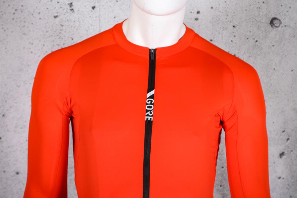 2023 Gore Torrent Long Sleeve Jersey - chest.jpg