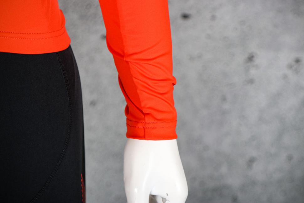 2023 Gore Torrent Long Sleeve Jersey - cuff 2.jpg
