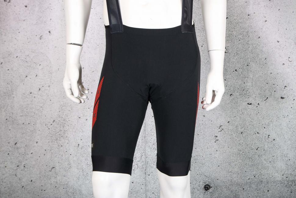 2023 Gore Transition Bib shorts Mens - legs front.jpg
