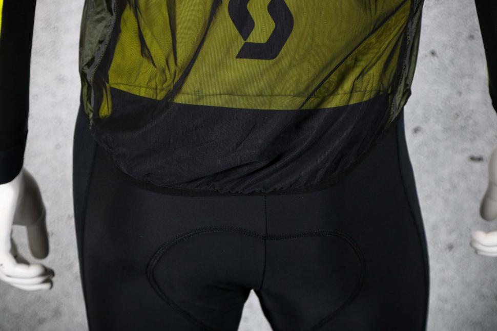 2023 GOREWEAR Ambient Vest Mens - drop.jpg