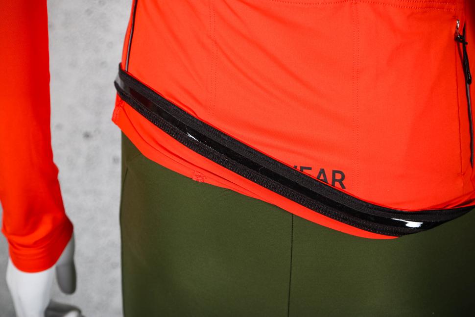 2023 GOREWEAR Torrent Long Sleeve Jersey Womens - gripper.jpg