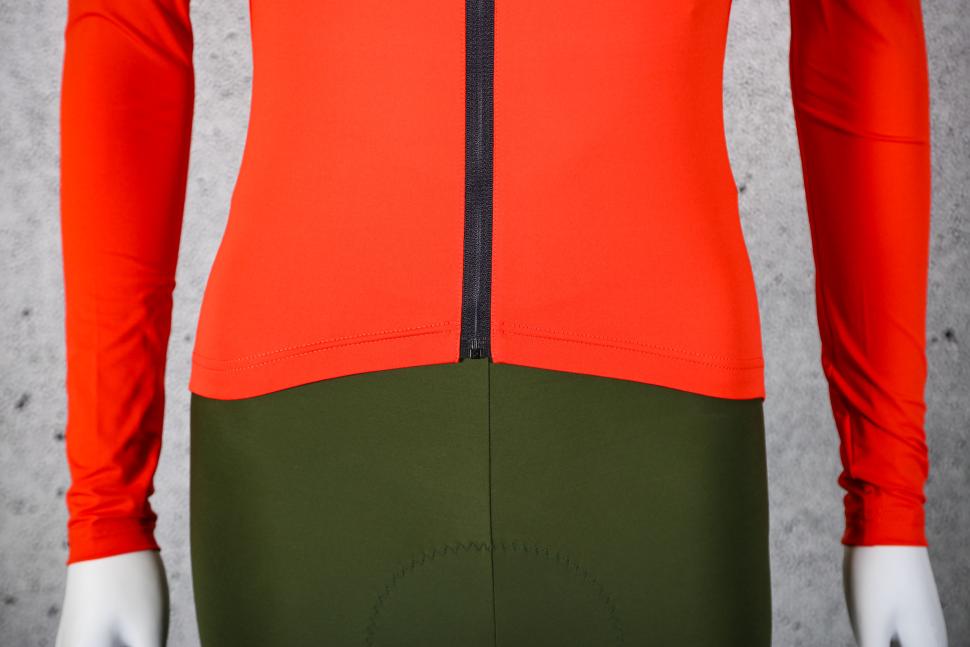 2023 GOREWEAR Torrent Long Sleeve Jersey Womens - hem.jpg
