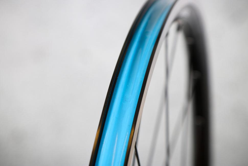 2023 Halo White Line 700c Wheels - rim bed.jpg