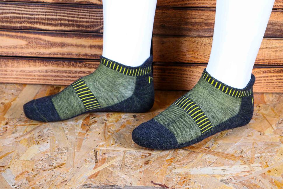 2023 Howies Gary Merino Wool Socks 1.jpg