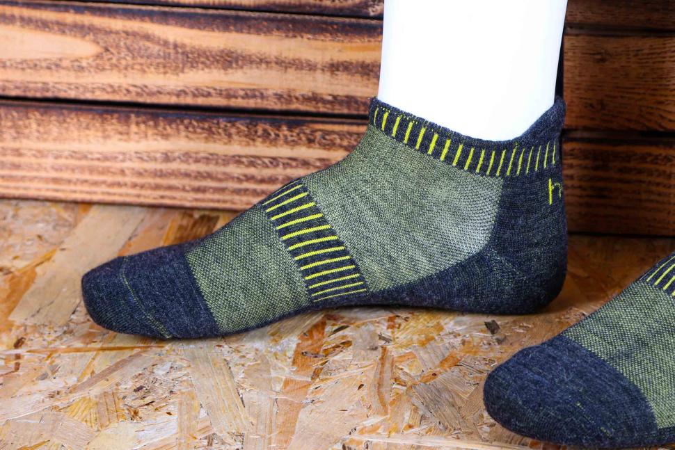 2023 Howies Gary Merino Wool Socks 3.jpg