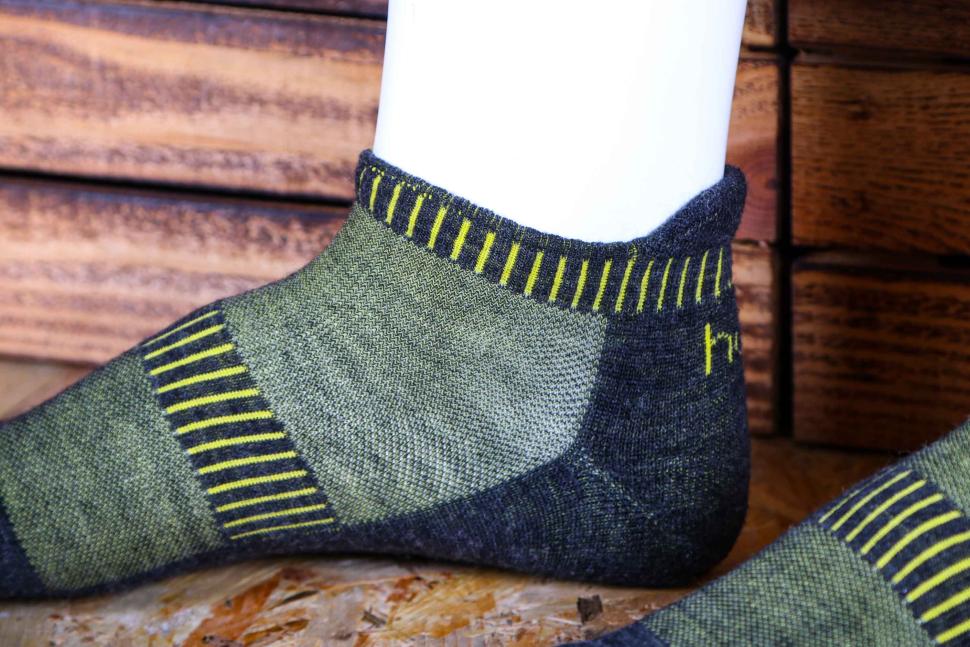 2023 Howies Gary Merino Wool Socks 4.jpg