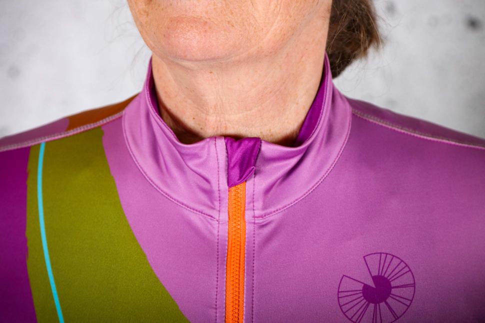 2023 Iris Amadinia Long Sleeve Jersey - collar 1.jpg