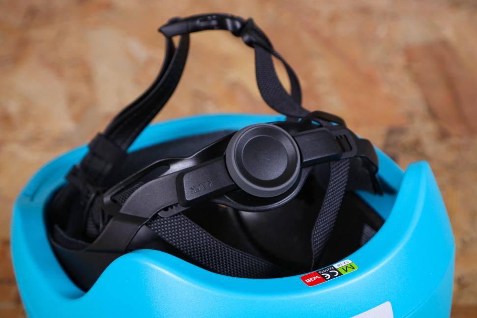 2023 Kask Moebius helmet - tension system.jpg