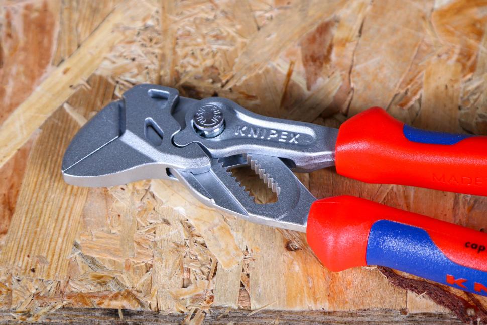 2023 KNIPEX Pliers Wrench M-Grips 150mm - 2.jpg