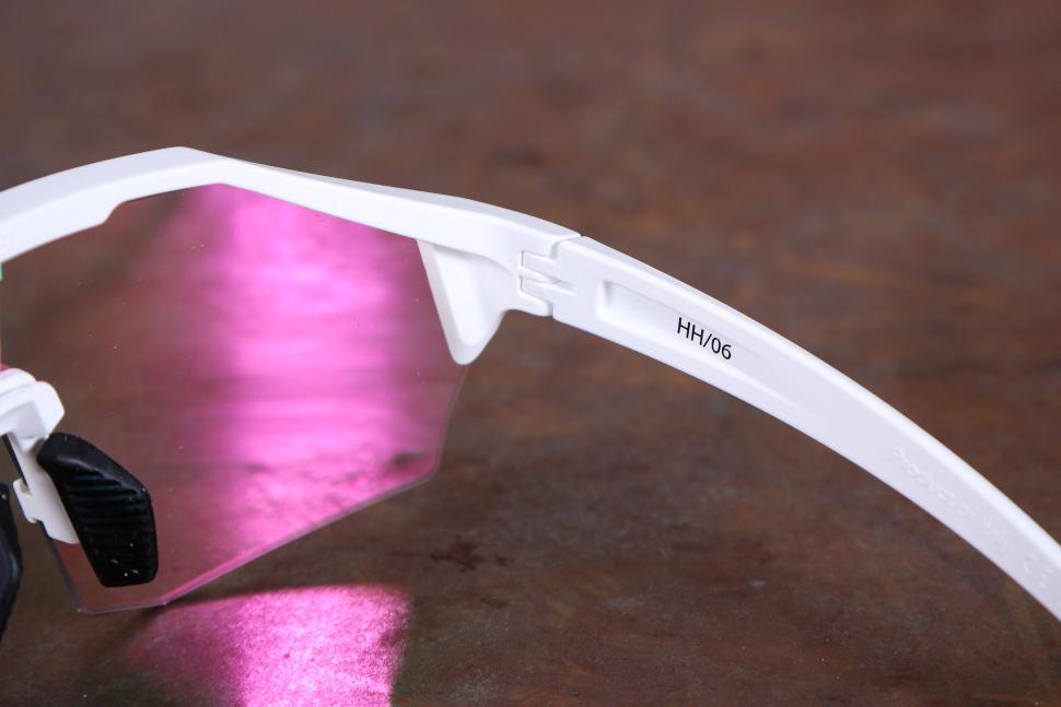 2023 Koo Eyewear Alibi sunglasses - hinge inside