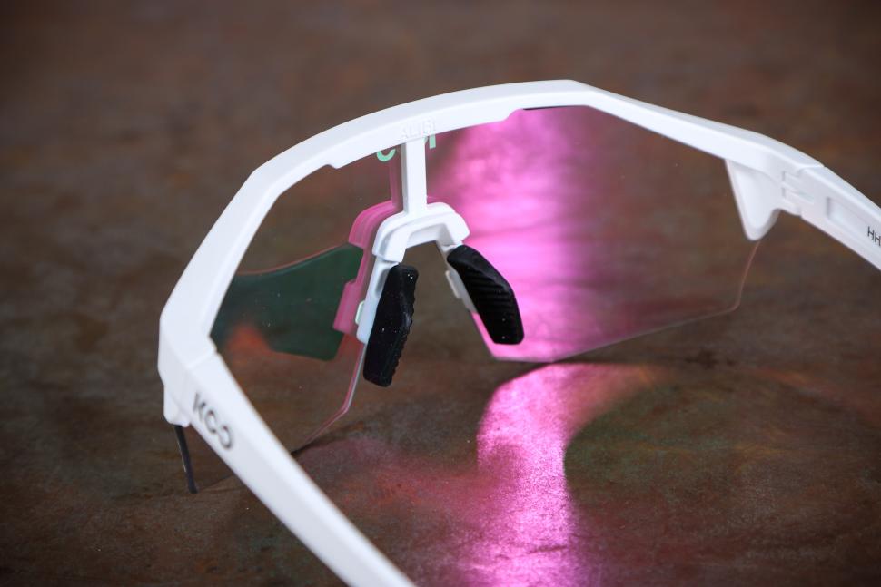 2023 Koo Eyewear Alibi sunglasses - nosepiece