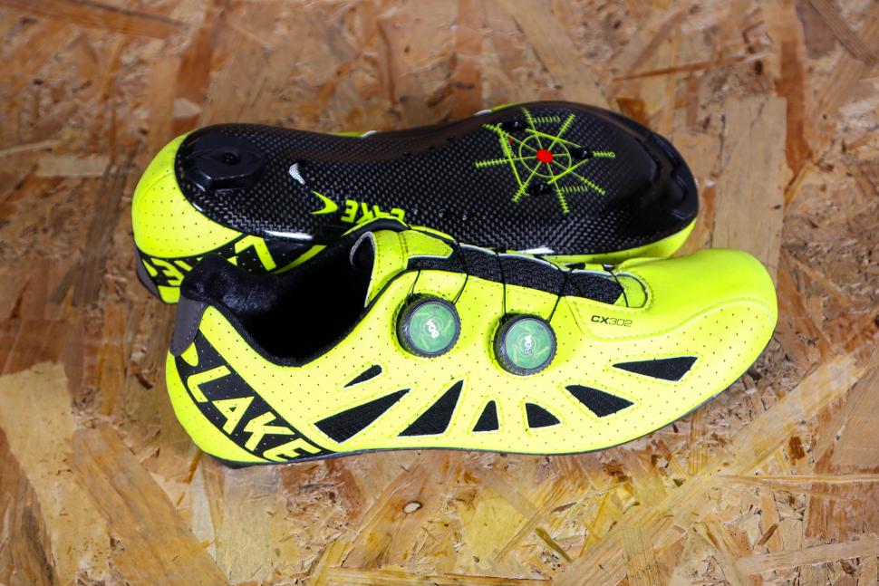 2023 Lake CX302 road cycling shoes.jpg