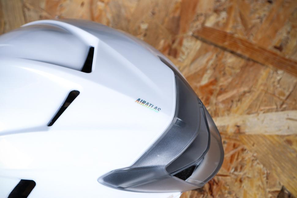 2023 Limar Air Atlas helmet - top detail.jpg