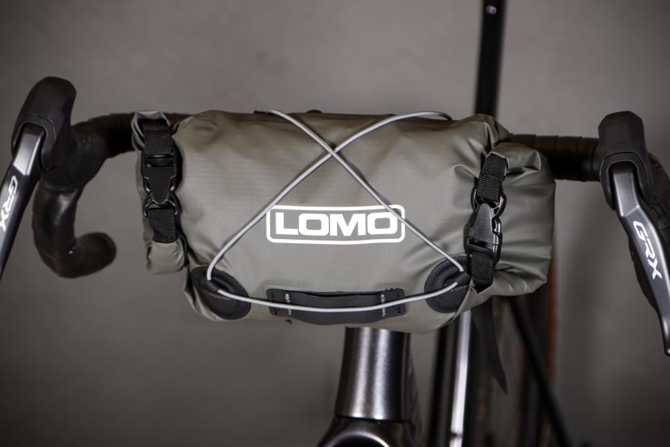 2023 Lomo 3L Bikepacking Handlebar Dry Bag.jpg