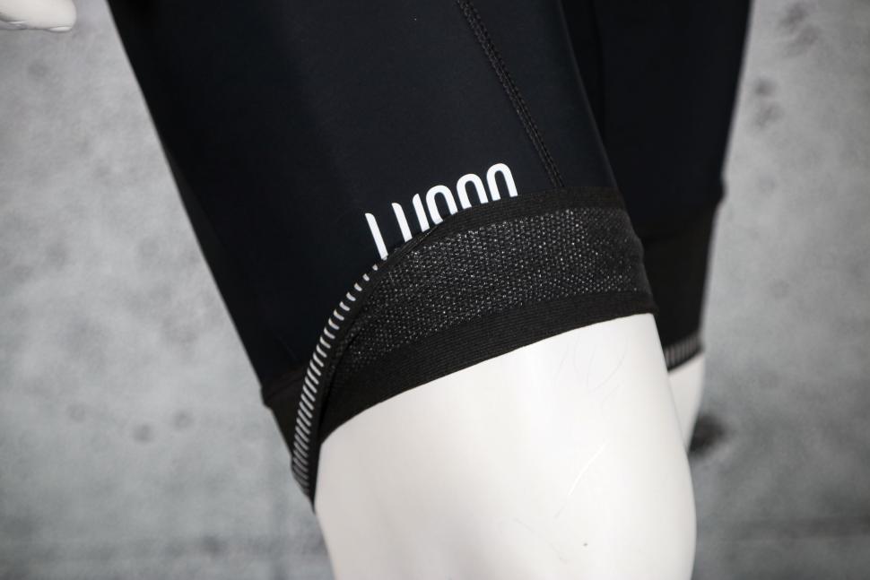 2023 Lusso Perform Carbon Bib Shorts - cuff gripper.jpg