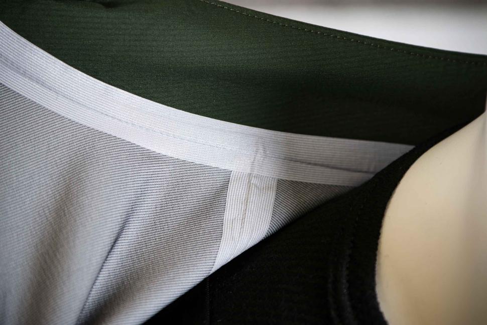 2023 MAAP Atmos Jacket - taped seams 1.jpg