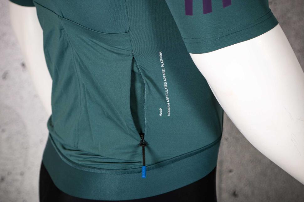 2023 MAAP Training Jersey - pocket zipped.jpg