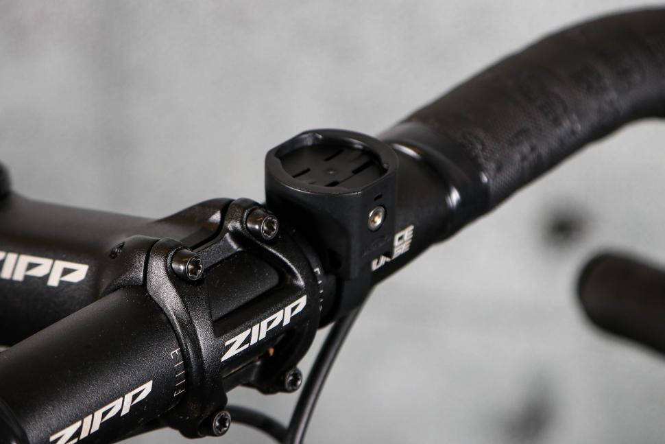 2023 Magicshine RAY 2600B Bluetooth bike light - mount.jpg