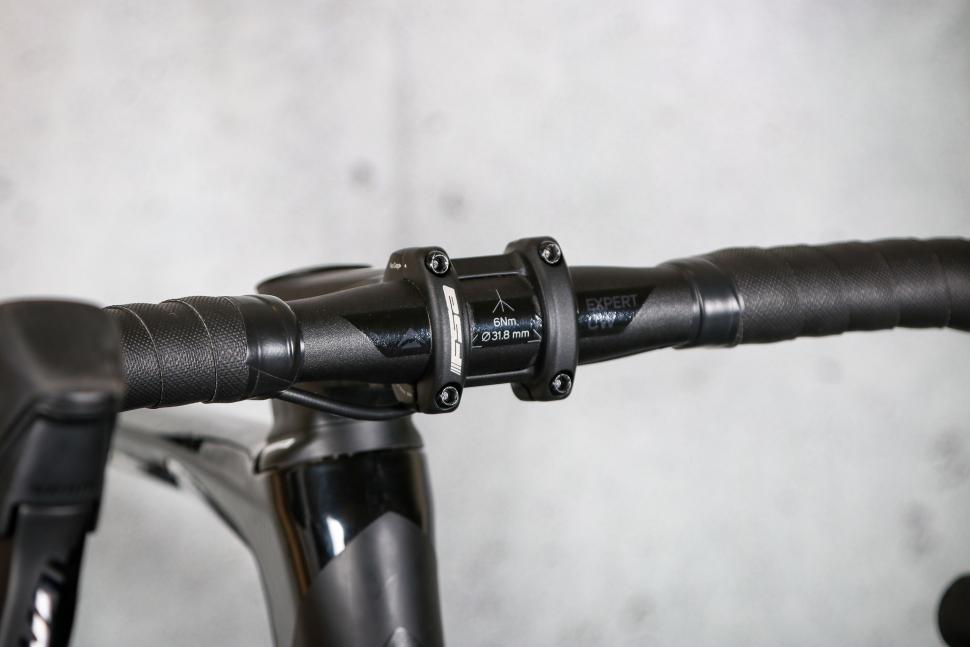2023 Merida Reacto 7000 - bars 2.jpg