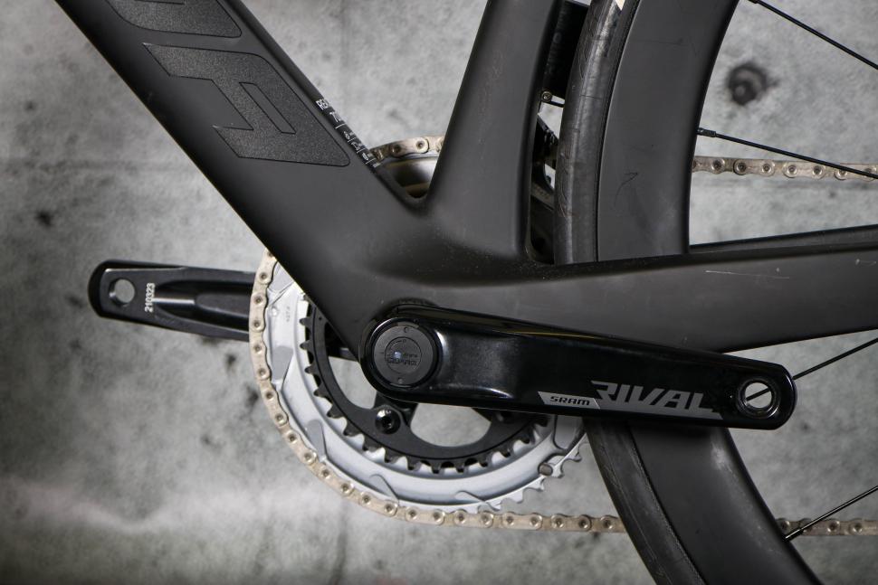 2023 Merida Reacto 7000 - bottom bracket.jpg