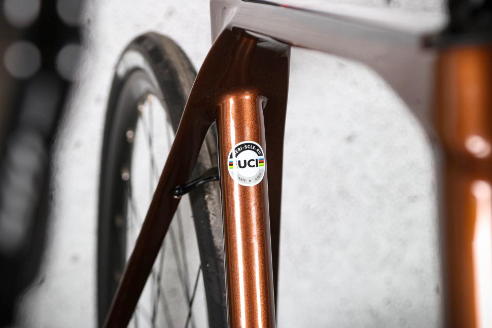 2023 Merida Scultura Endurance 4000 - UCI sticker.jpg