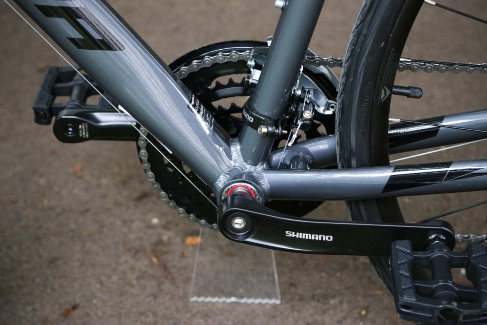 2023 Merida Speeder 20D - bottom bracket.jpg