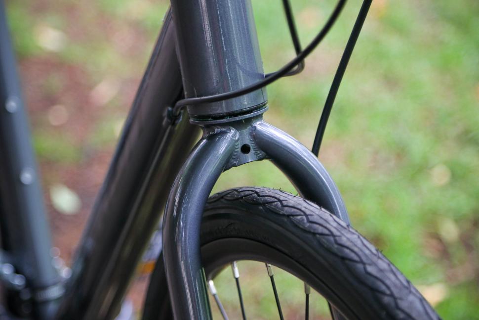 2023 Merida Speeder 20D - fork detail 2.jpg