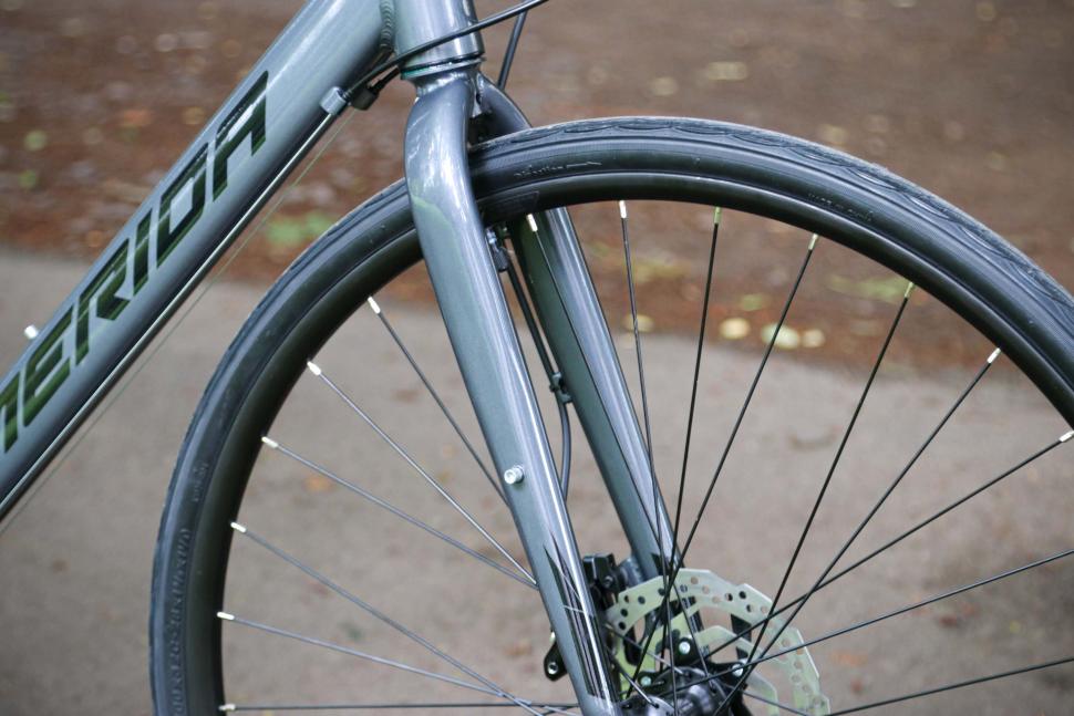 2023 Merida Speeder 20D - fork.jpg