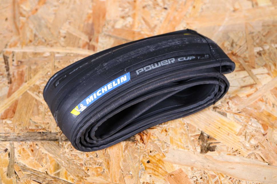 thumbnail image 2 of Michelin Power Cup Road Bike Tires - 700x25c Clincher, Folding, Aramid Bead - Pair 2 of 6