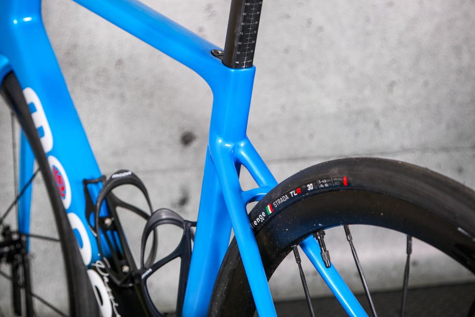 2023 Moda Stretto - seat stays.jpg