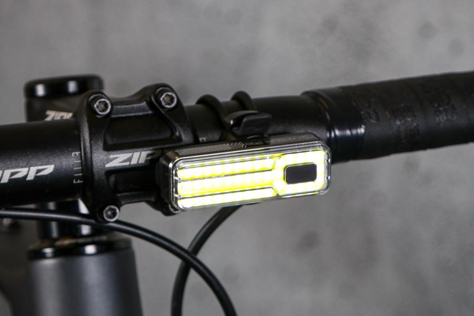 2023 Moon Helix Pro-W Front Light - front.jpg