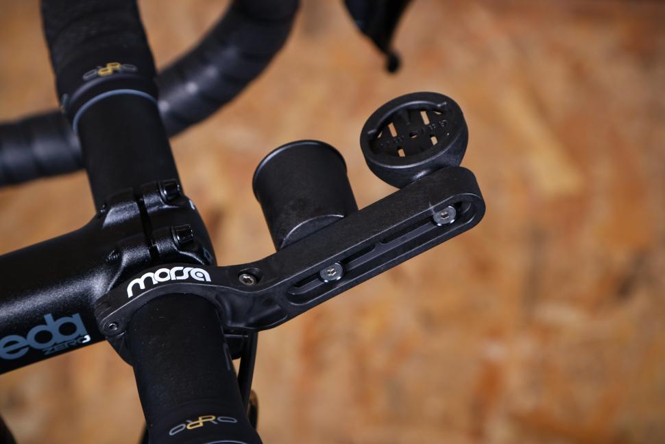 2023 Morsa Garmin Computer & Universal Adapter and Arm Kit - side.jpg