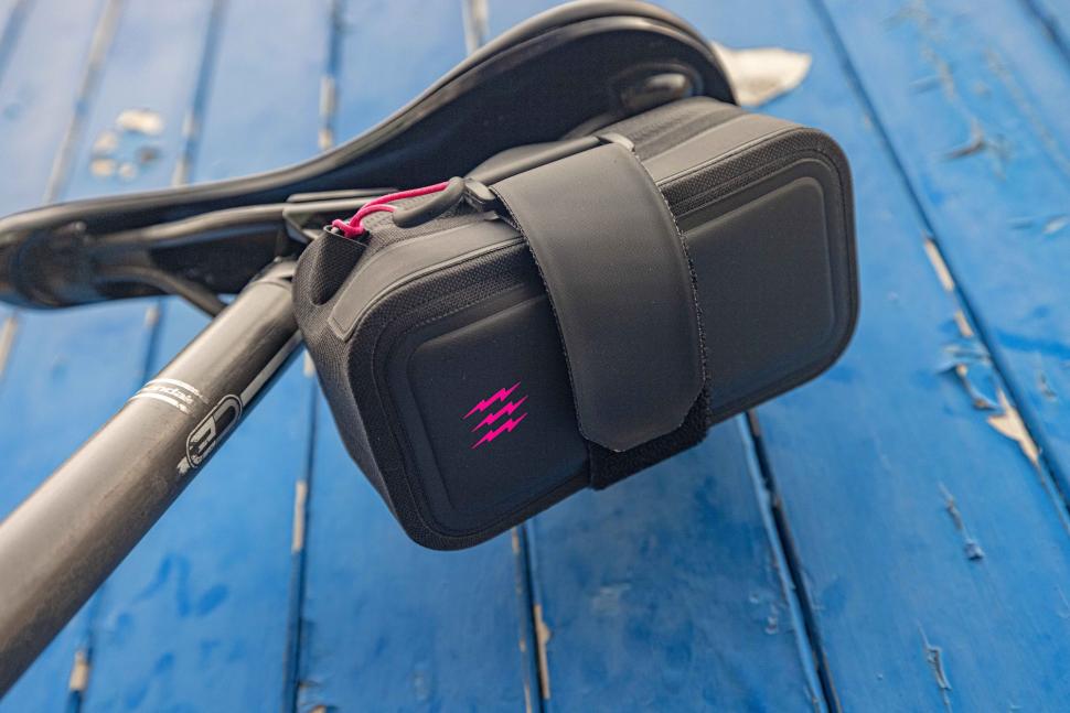 2023 Muc-Off saddle pack - 2 (1)