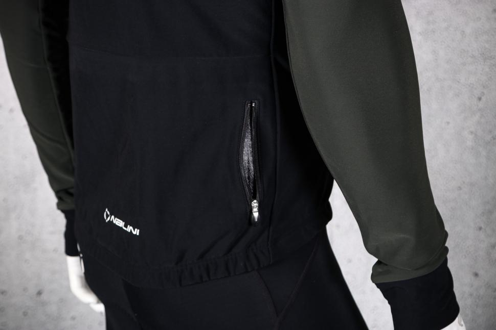 2023 Nalini New Adventures Jacket - zip pocket.jpg