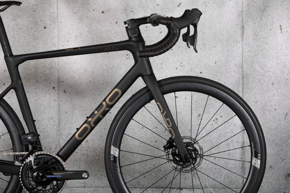 2023 Orro 2024 Gold STC Force D2 Etap AXS Tailormade - front.jpg