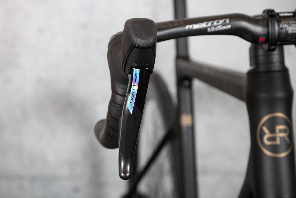 2023 Orro 2024 Gold STC Force D2 Etap AXS Tailormade - lever.jpg
