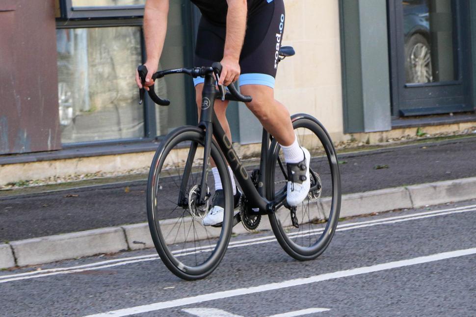 2023 Orro 2024 Gold STC Force D2 Etap AXS Tailormade - riding 3.jpg