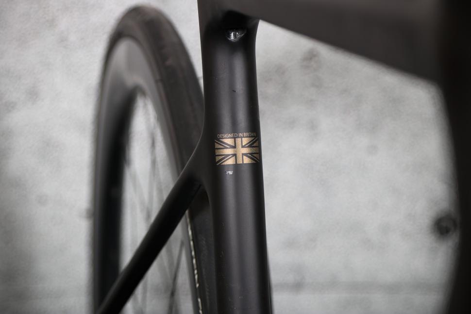 2023 Orro 2024 Gold STC Force D2 Etap AXS Tailormade - seat tube detail 1.jpg