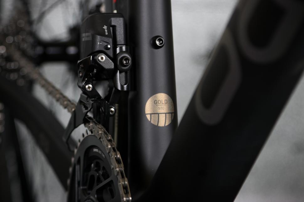 2023 Orro 2024 Gold STC Force D2 Etap AXS Tailormade - seat tube detail 2.jpg