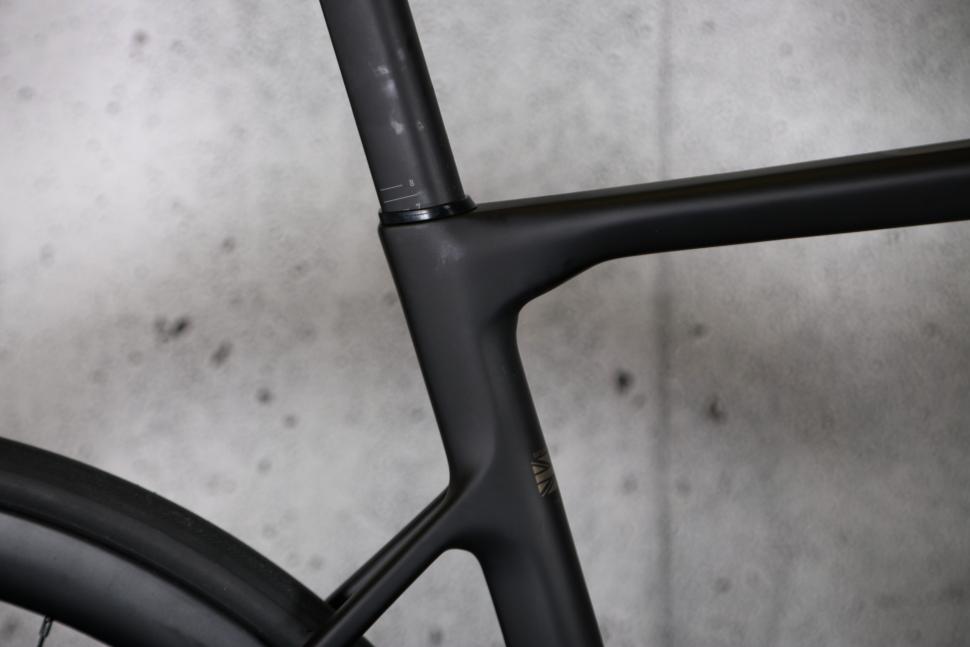 2023 Orro 2024 Gold STC Force D2 Etap AXS Tailormade - seat tube junction.jpg