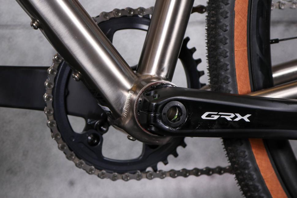 2023 Orro Terra Ti GRX800 - bottom bracket.jpg