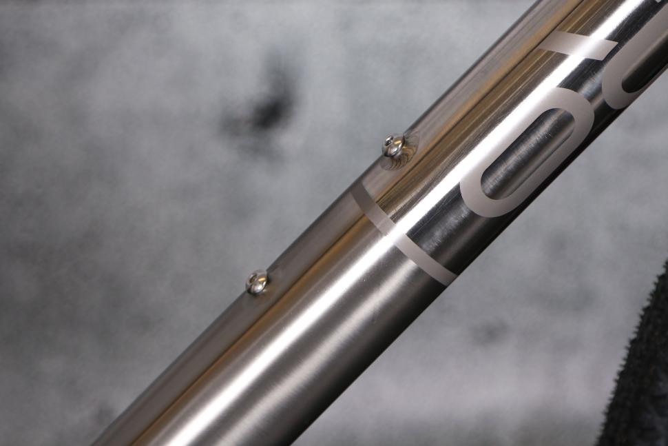 2023 Orro Terra Ti GRX800 - downtube bosses.jpg