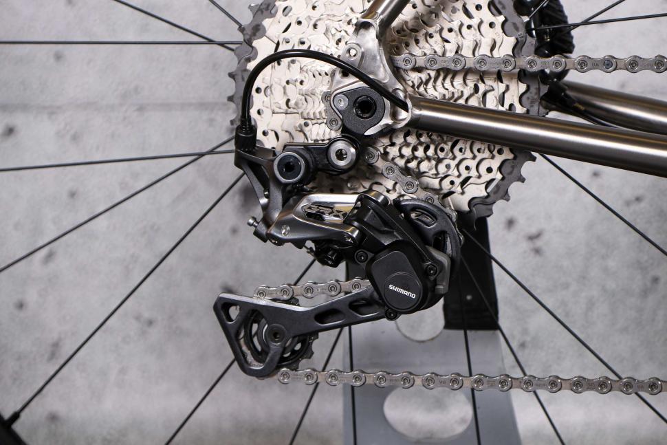 2023 Orro Terra Ti GRX800 - rear mech.jpg